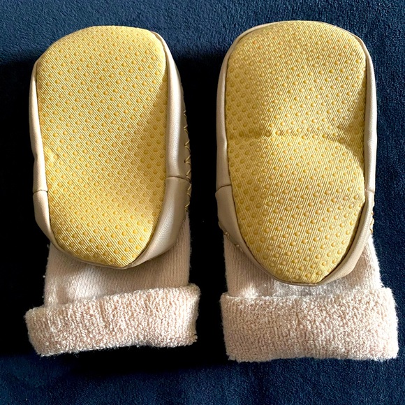 Baby Comfy Shoes - Picture 2 of 4
